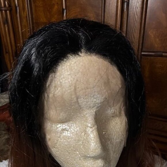 NWOT Ombre 30" Super Dense Lace Front Part Loose Wavy Synthetic Wig - Picture 4 of 16